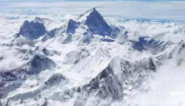 世界知名的十大山峰（世界最高的10座山峰）